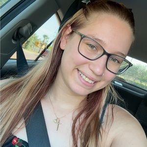 Meet your Posher, Brianna